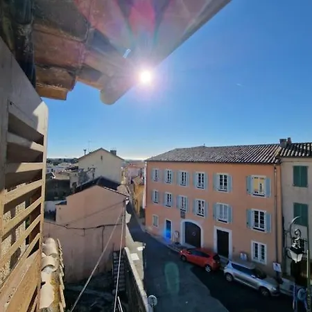 Appartement Duplex Dans Maison De Village *